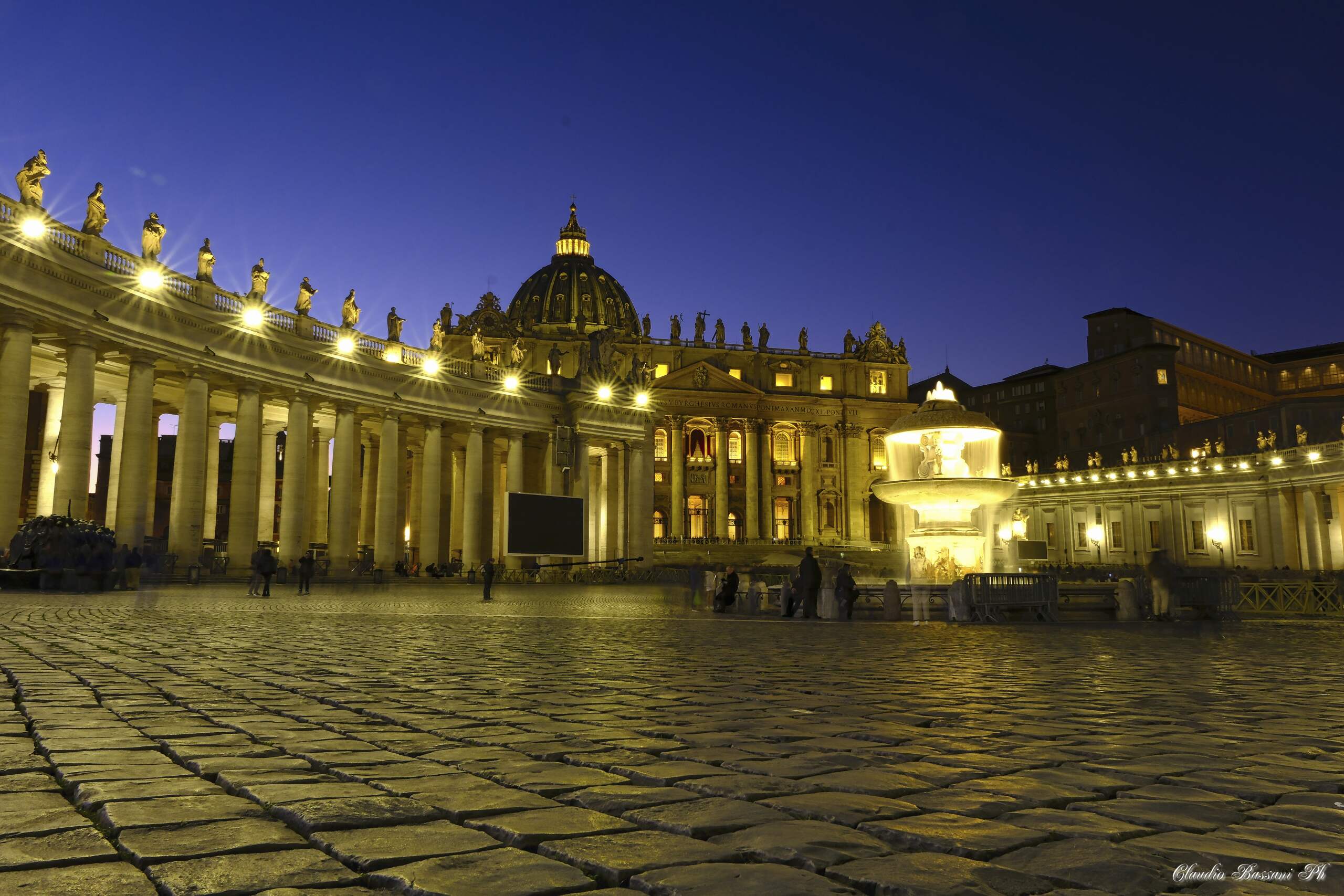 Colonnato del Bernini – Notturno